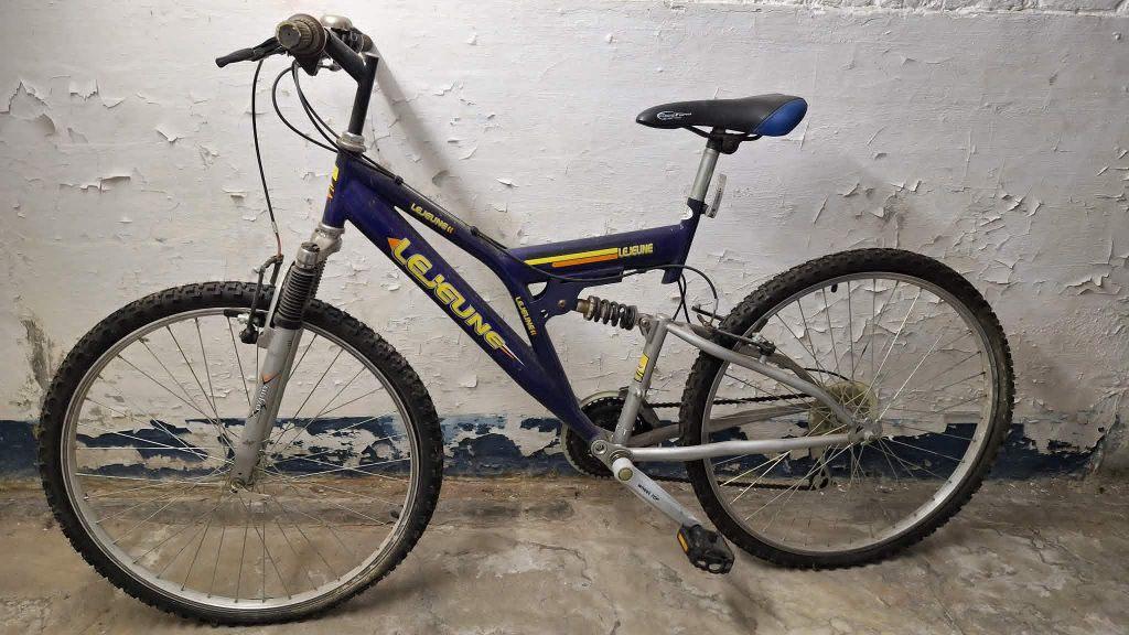 A vendre vélo VTT enfant, Fietsen en Brommers, Fietsen | Jongens, Gebruikt, 20 inch, Handrem, Versnellingen, Velgrem, Ophalen
