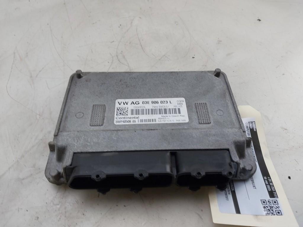 COMPUTER MOTOR Volkswagen Polo V (6R) (|03E906023L|), Gebruikt, Volkswagen