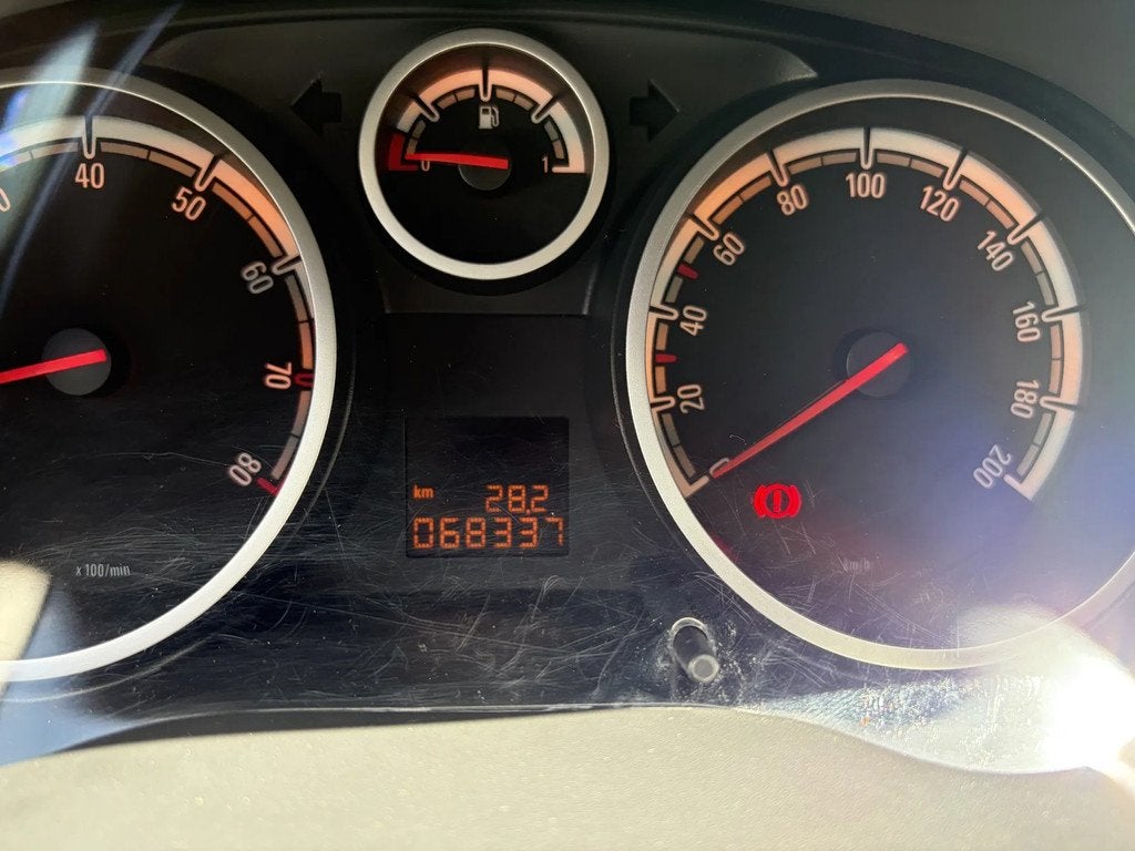 Opel Corsa 2 jaar garantie (bj 2012), Auto's, Opel, Euro 5, Stof, Gebruikt, 4 cilinders