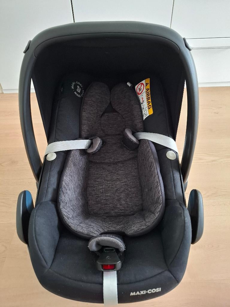 Maxi-Cosi Pebble baby autostoel, Kinderen en Baby's, Autostoeltjes, Autogordel of Isofix, Gebruikt, Maxi-Cosi, Ophalen