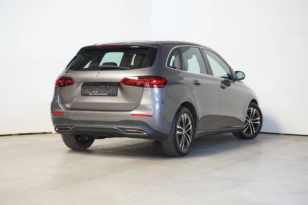 Mercedes-Benz B-CLASS 200 d (automatique), Autos, Mercedes-Benz, Argent ou Gris, Achat, Entreprise, Carnet d'entretien