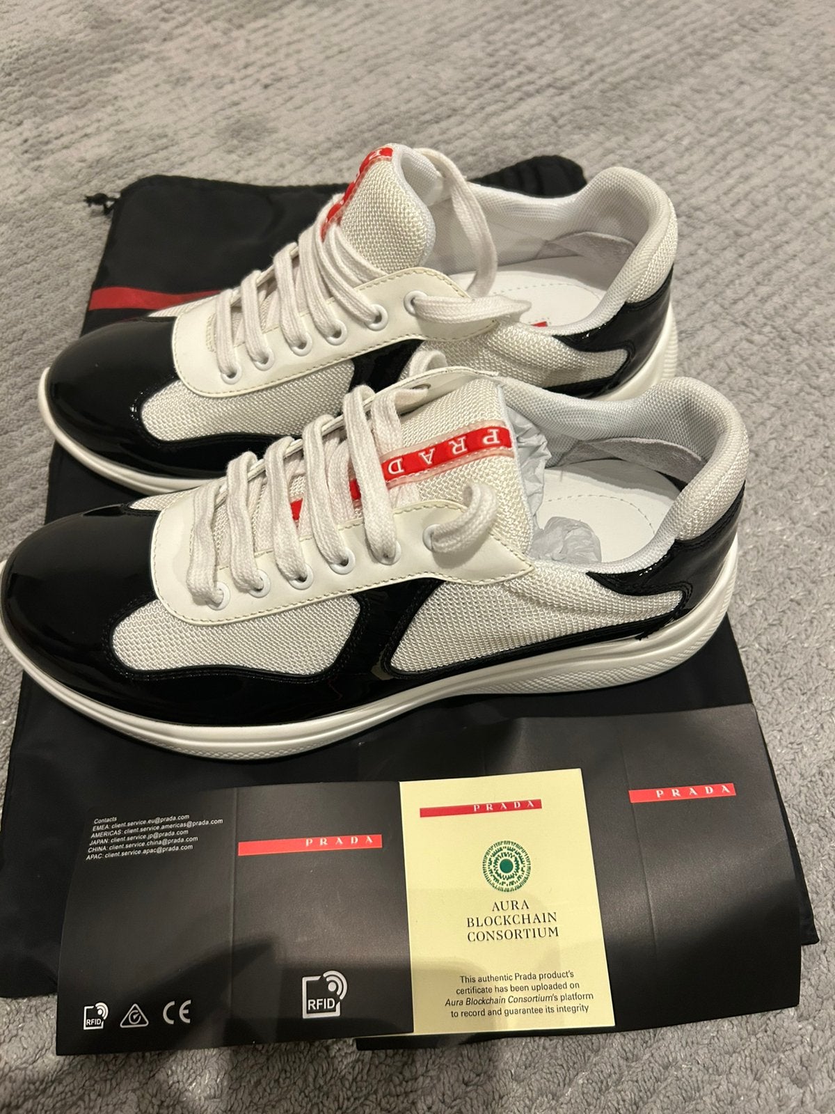 Prada schoenen, Zwart, Nieuw, Ophalen of Verzenden, Sneakers