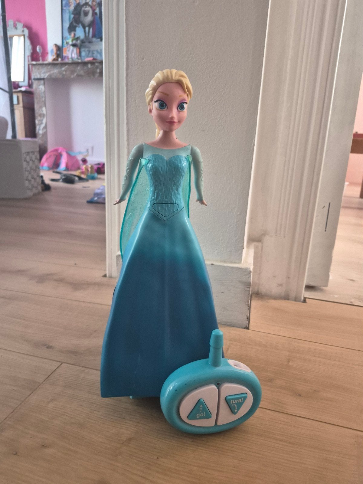 Reine des neiges téléguidée