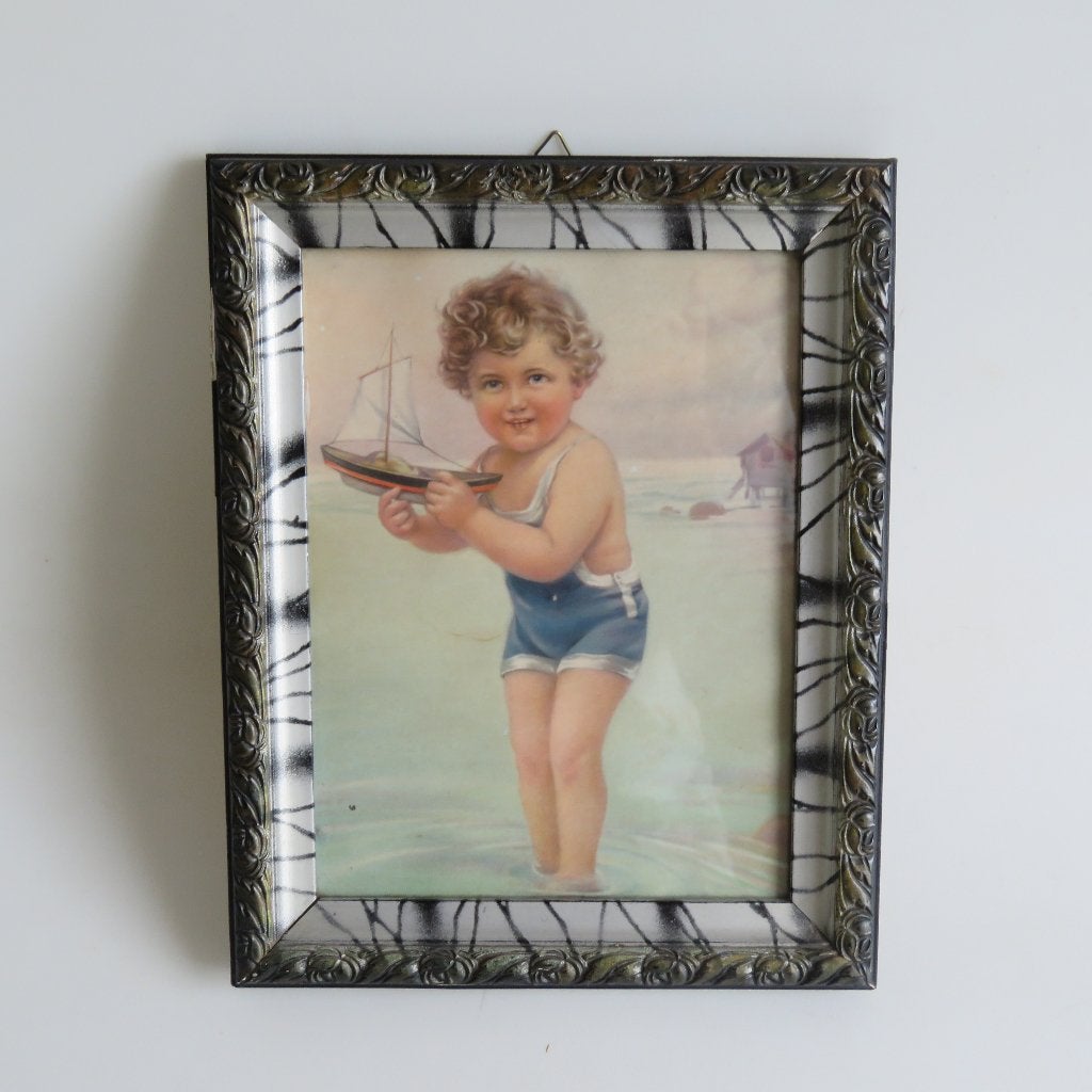 Vintage kader print meisje met bootje, Antiek en Kunst, Ophalen of Verzenden