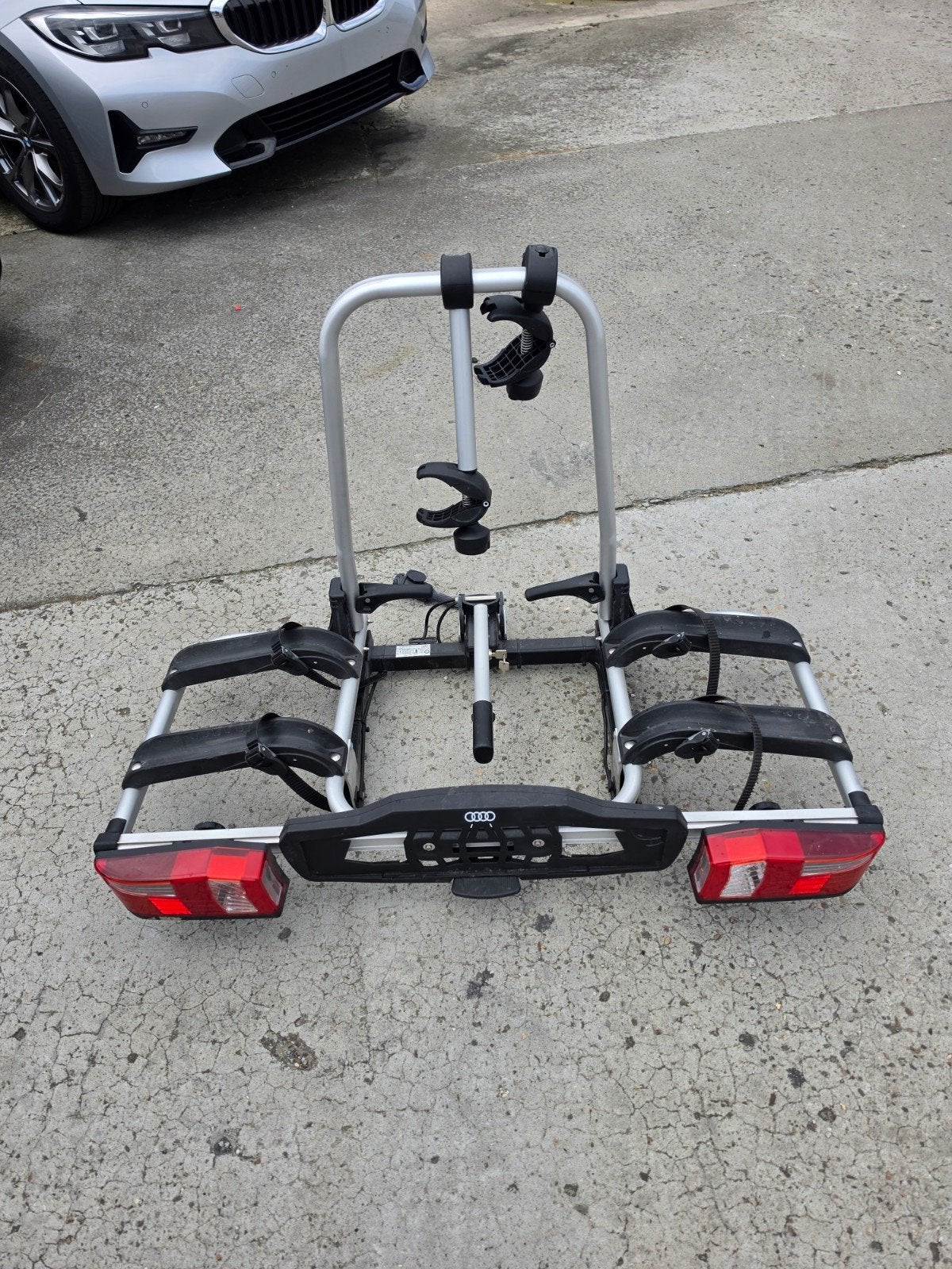 Porte vélo Audi, 2 vélos, Autos : Divers, Porte-vélos, Support d'attelage, 2 vélos, Comme neuf, Enlèvement