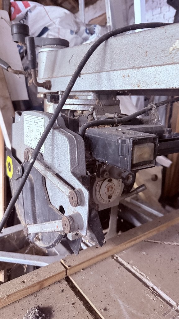 Tafelzaag Dewalt 1501, Bricolage & Construction, Outillage | Scies mécaniques, Enlèvement, Utilisé, Scie circulaire, De Walt