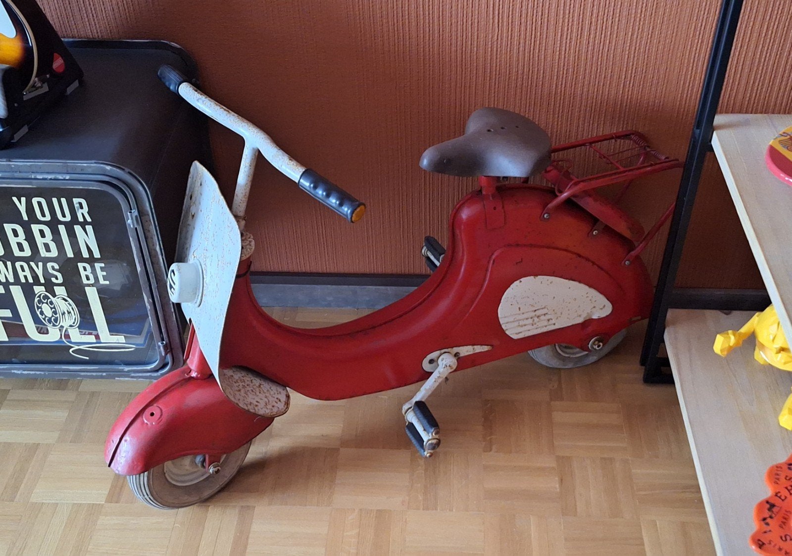 Vespa Ferbedo, voiture à pédales, trottinette, vélo à pédale, Antiquités & Art, Enlèvement
