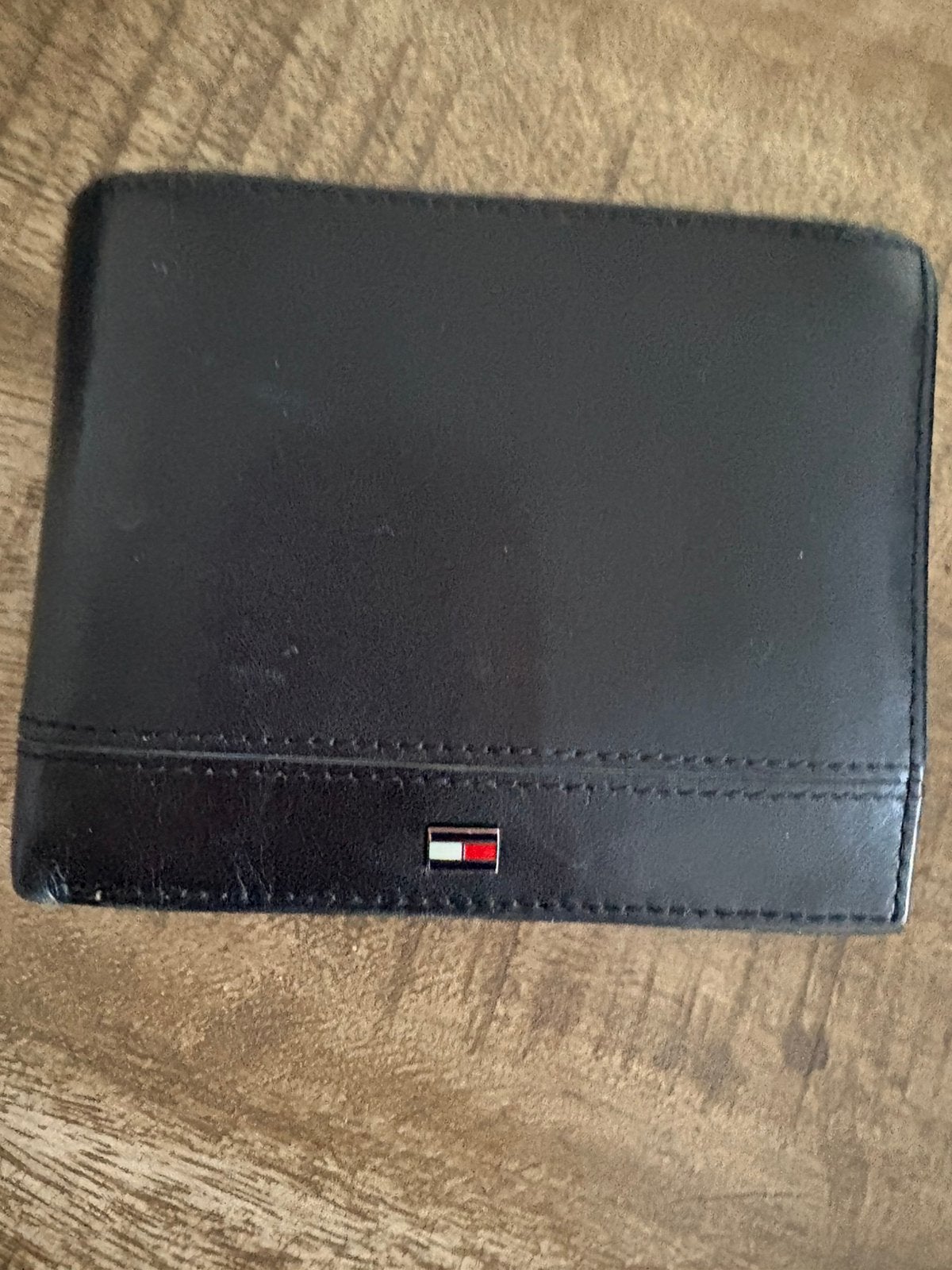Tommy Hilfiger portemonnee, Handtassen en Accessoires, Ophalen of Verzenden, Zo goed als nieuw