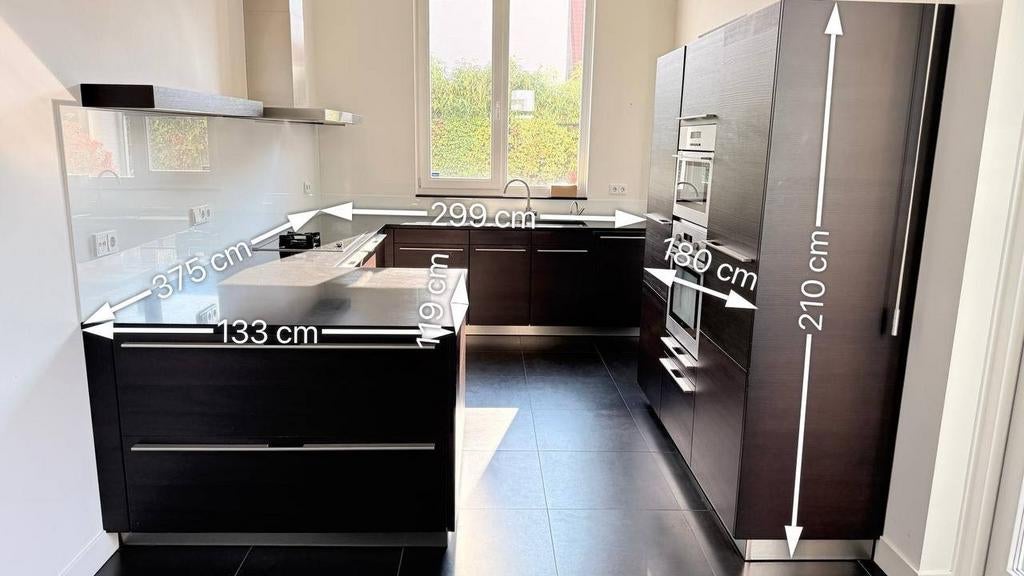 #38 L-vormige keuken + kolommen, Ophalen, Graniet of Steen, Hoekkeuken