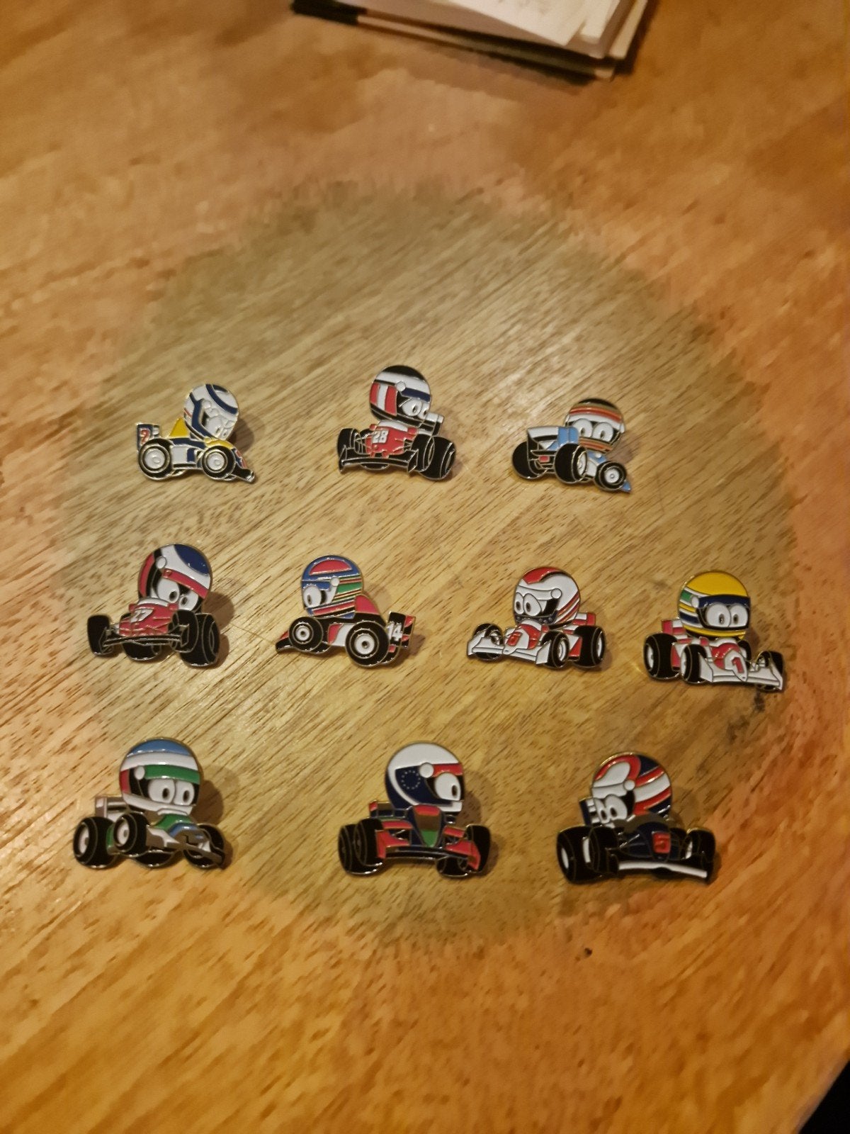 Lot de 10 pin's de collection vintage Formule 1, Collections, Enlèvement ou Envoi, Comme neuf, Sport, Insigne ou Pin's