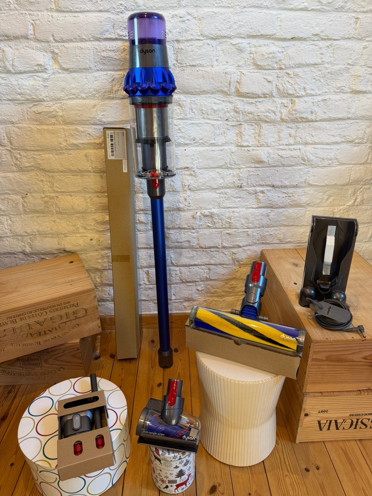 Dyson V15 Fluffy avec la brosse lumière nouvelle génération, Geschikt voor huisdieren, Ophalen of Verzenden, Zo goed als nieuw