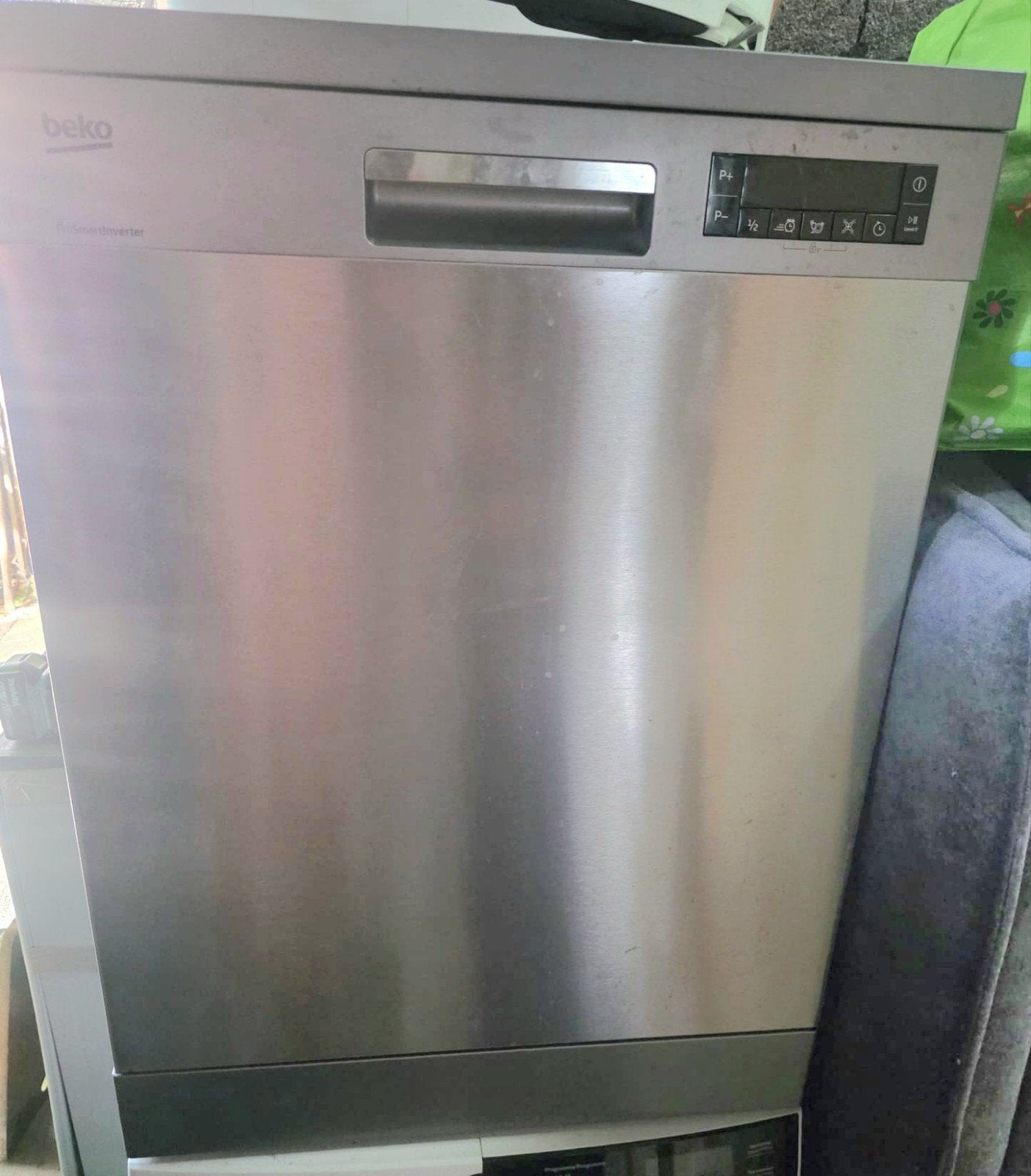 Lave-vaisselle BEKO inox récent à poser, Electroménager, 85 à 90 cm, Enlèvement, Utilisé, À Poser