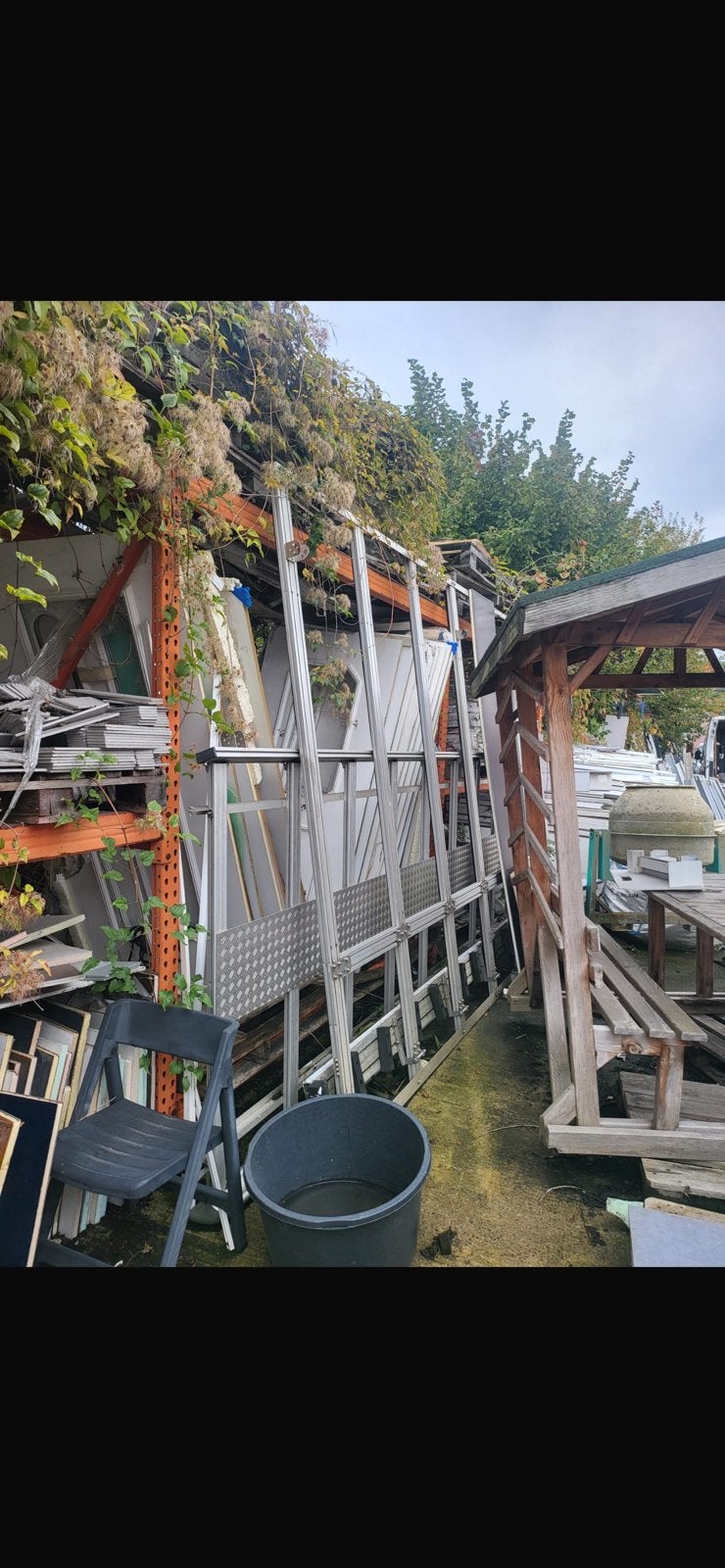 Metalen structuur voor bestelwagen — met trappen, Ophalen, Gebruikt