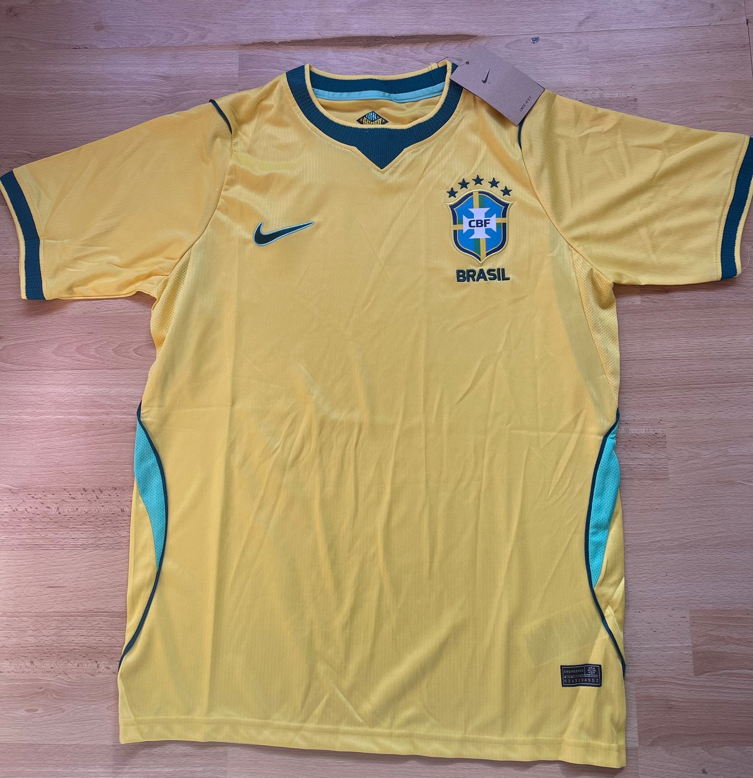 Maillot domicile pour la Coupe du monde 2026 du Brésil, Taille M, Enlèvement ou Envoi, Comme neuf