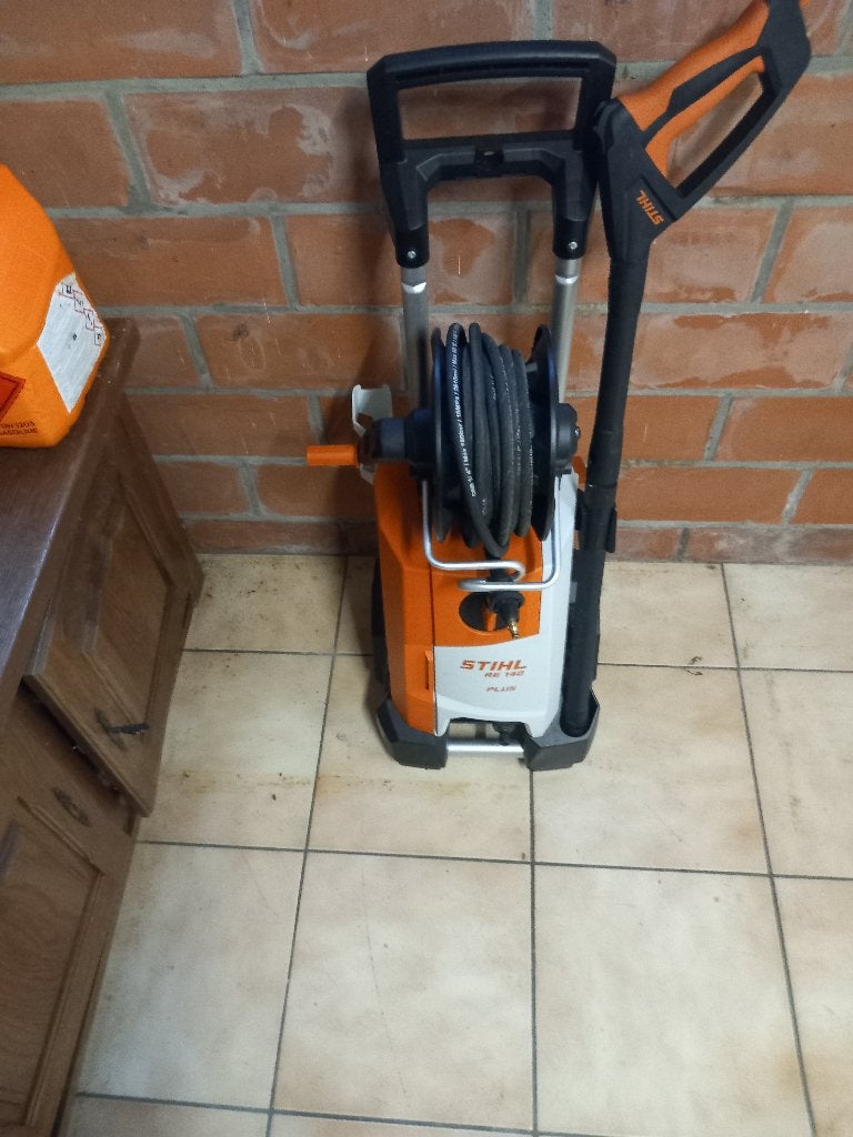 Stihl re 140 plus, Tuin en Terras, Stihl, Nieuw, Ophalen of Verzenden, Met regelbare waterdruk