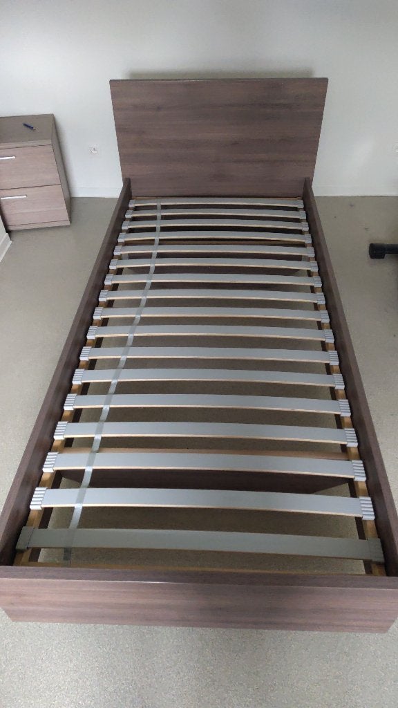 lit simple, 90 cm, Une personne, Brun, Utilisé