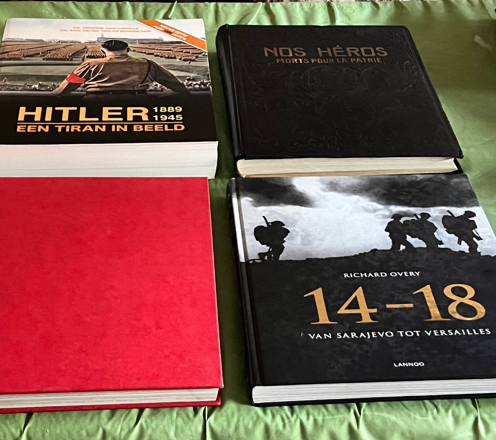 Oorlogsboeken 4 stuks zie uitleg, Boeken, Ophalen of Verzenden, Zo goed als nieuw, Algemeen