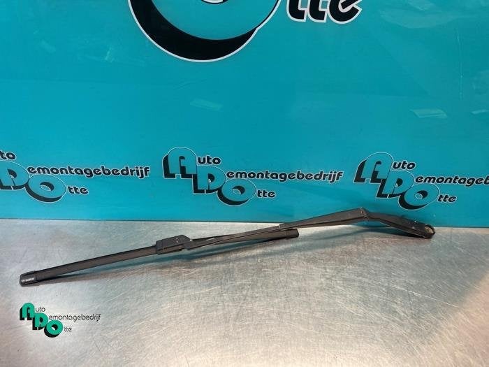 Bras essuie-glace avant d'un Volkswagen Polo (Polo 01-), Volkswagen, -, 3 mois de garantie, Utilisé