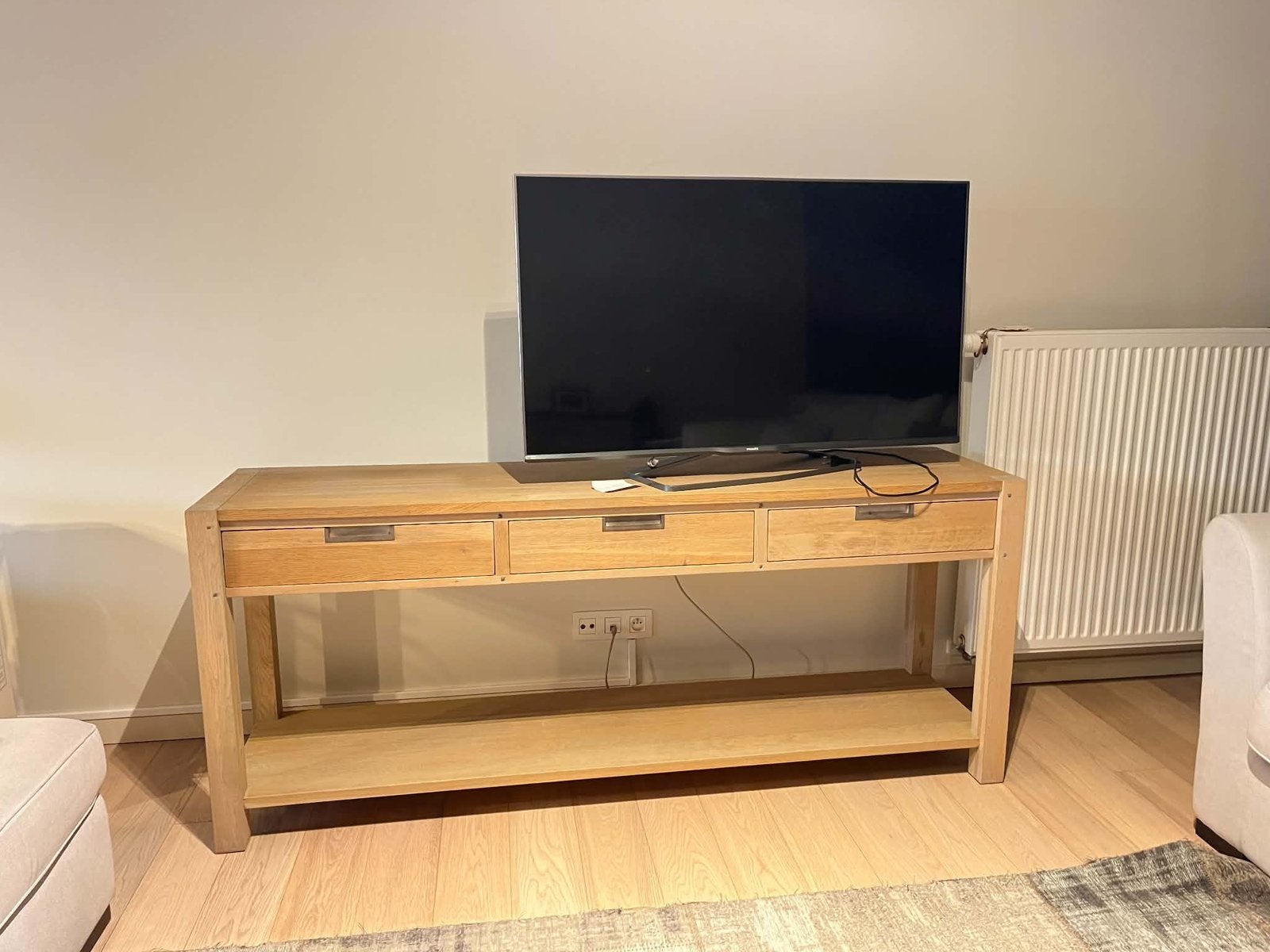 Dressoir/TV-kastje, Ophalen, 150 tot 200 cm, Zo goed als nieuw, Minder dan 100 cm