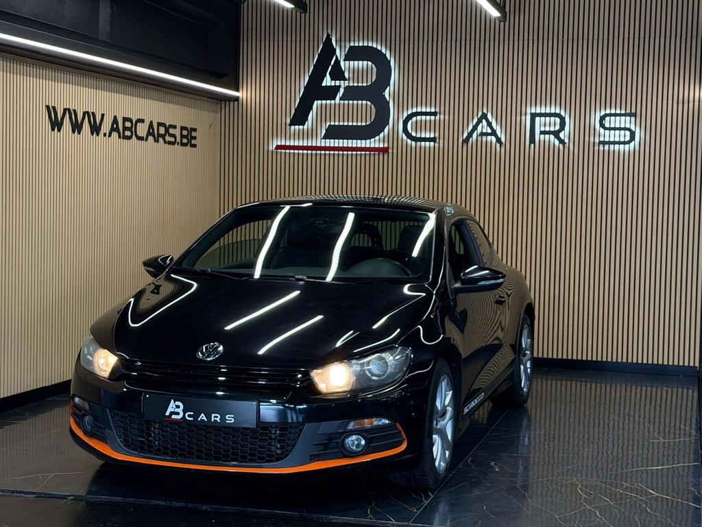 Volkswagen Scirocco 2.0 CR TDi DPF DSG (bj 2011, automaat), Auto's, Gebruikt, Zwart, 4 cilinders, Zwart