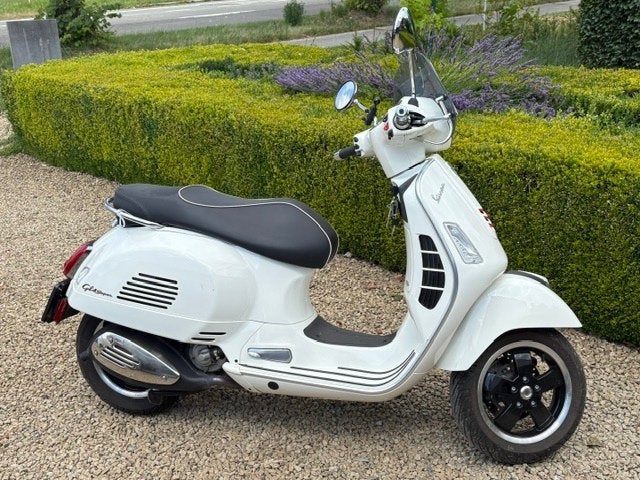 Vespa 300 GTS ABS te koop, Motos, Motos | Piaggio, 300 cm³, Scooter, Particulier, 12 à 35 kW