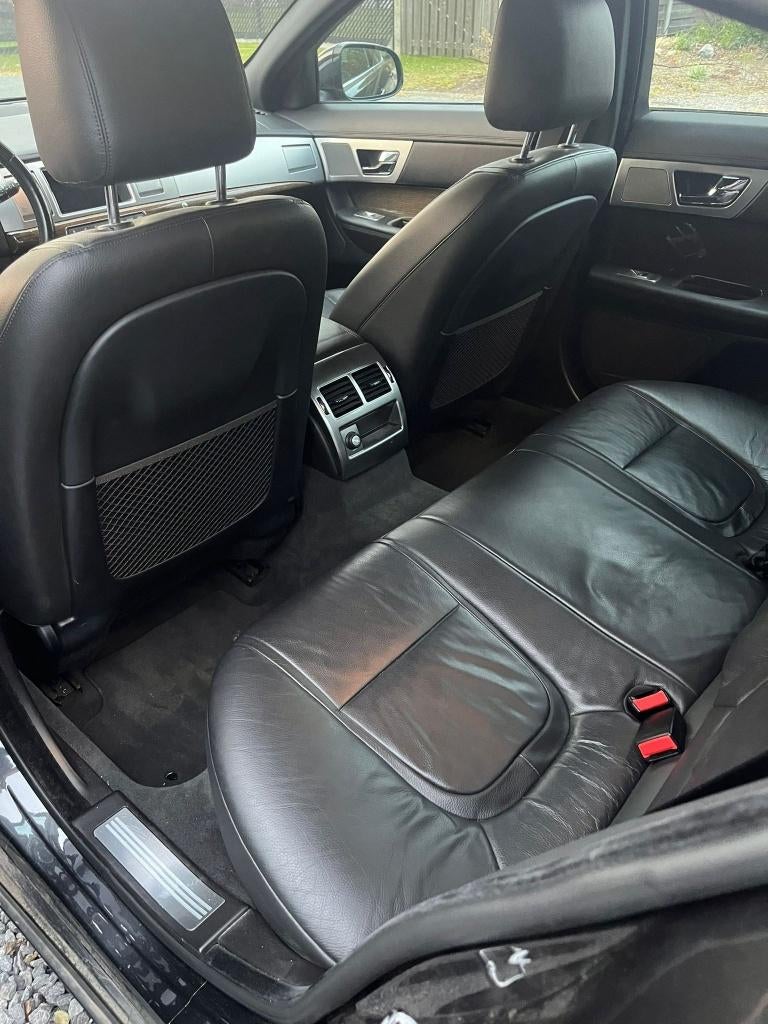 Jaguar XF 2.0i Benzine automaat, Auto's, Jaguar, Zwart, Zwart, 2000 cc, Voorwielaandrijving