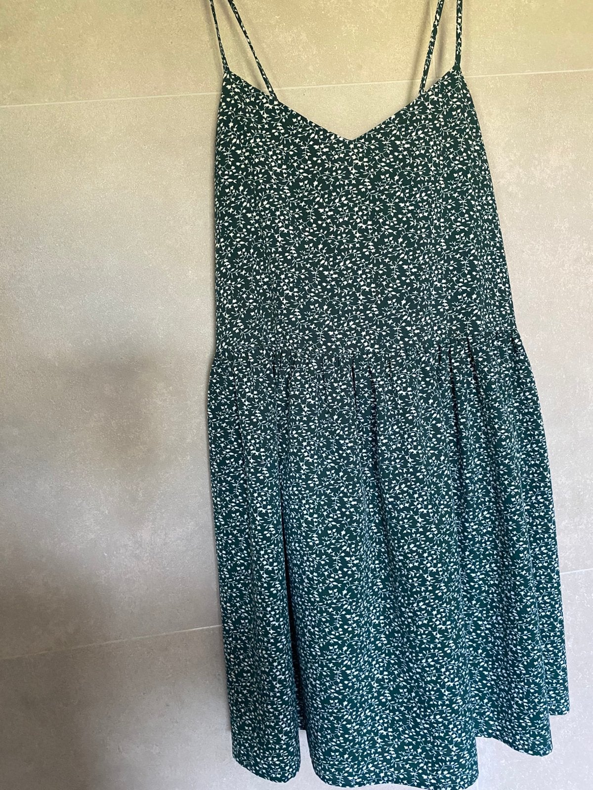 Jolie robe à bretelles, Enlèvement ou Envoi, Comme neuf, Taille 36 (S), Vert