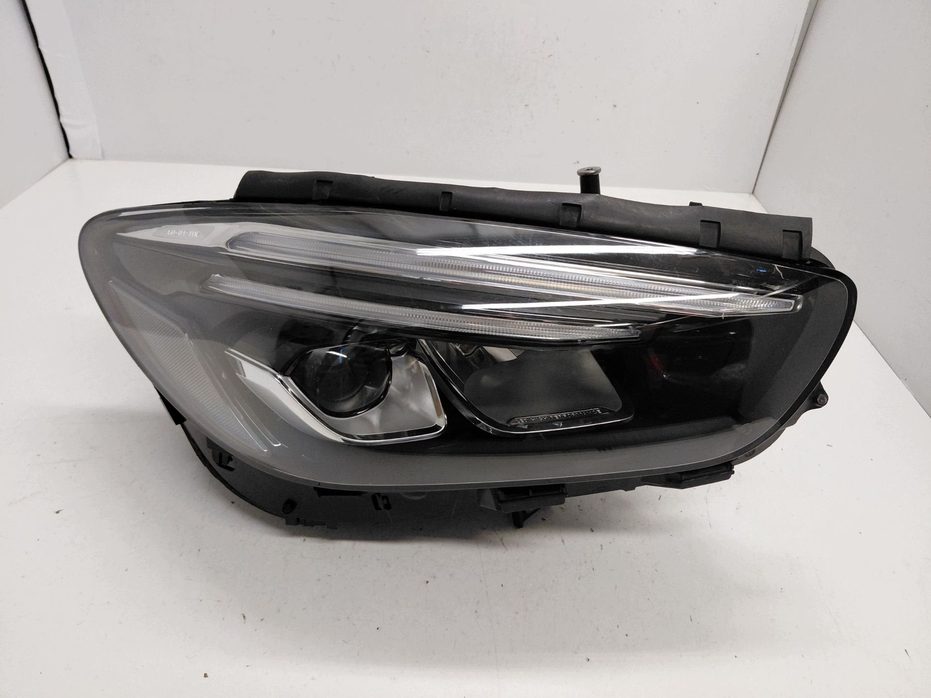Phare Mercedes Classe B W247 A2479062603, Mercedes-Benz AG, Mercedes-Benz, Utilisé, Mercedesstrasse 120
70372  Stuttgart, DE