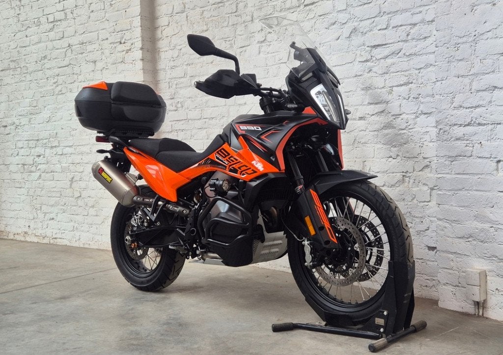 KTM 890 Adventure 2022 23k km Akrapovic A2 Gar @motomobilia, Motoren, Motoren | KTM, Bedrijf, Enduro, meer dan 35 kW, 2 cilinders