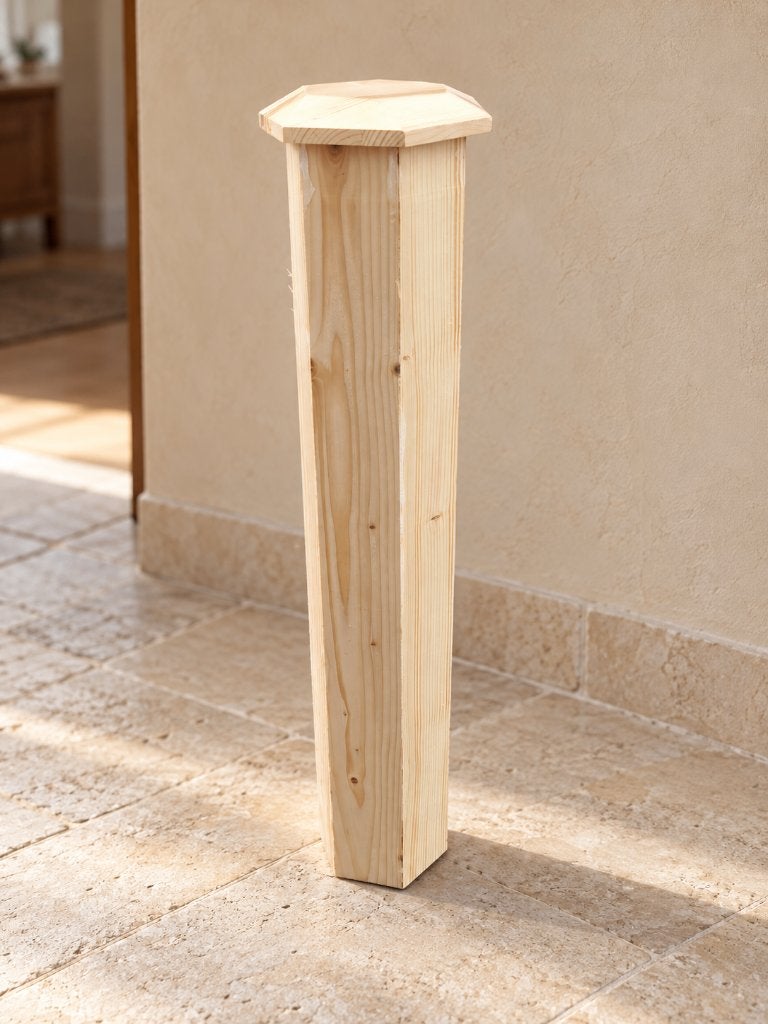 Colonne/socle décoratif unique en pin fait main — nouveau, Enlèvement, Neuf