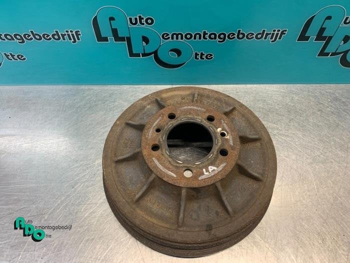 Tambour de frein arrière d'un Peugeot Expert (Expert 07-), -, 3 mois de garantie, Utilisé, -