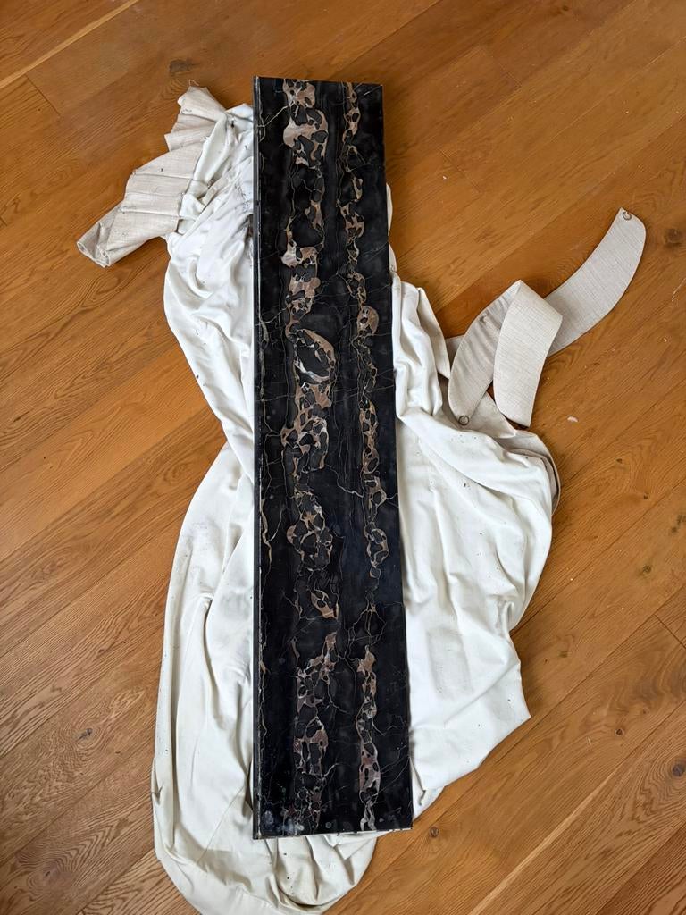 2 marmeren tabletten, 150 à 200 cm, Rebords de fenêtre, Enlèvement, Utilisé