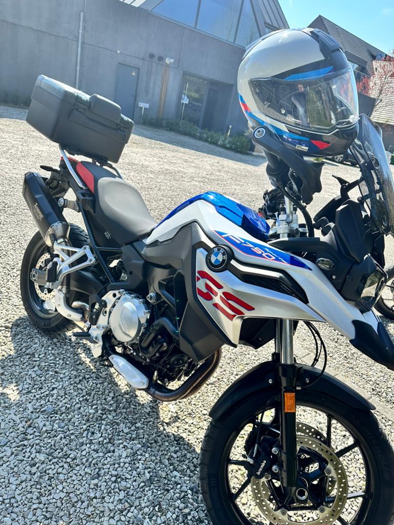 Parfait état, 1er propriétaire à 5000 km, Motos, Motos | BMW, Particulier, Tourisme, plus de 35 kW, Permis Moto A, Quickshifter