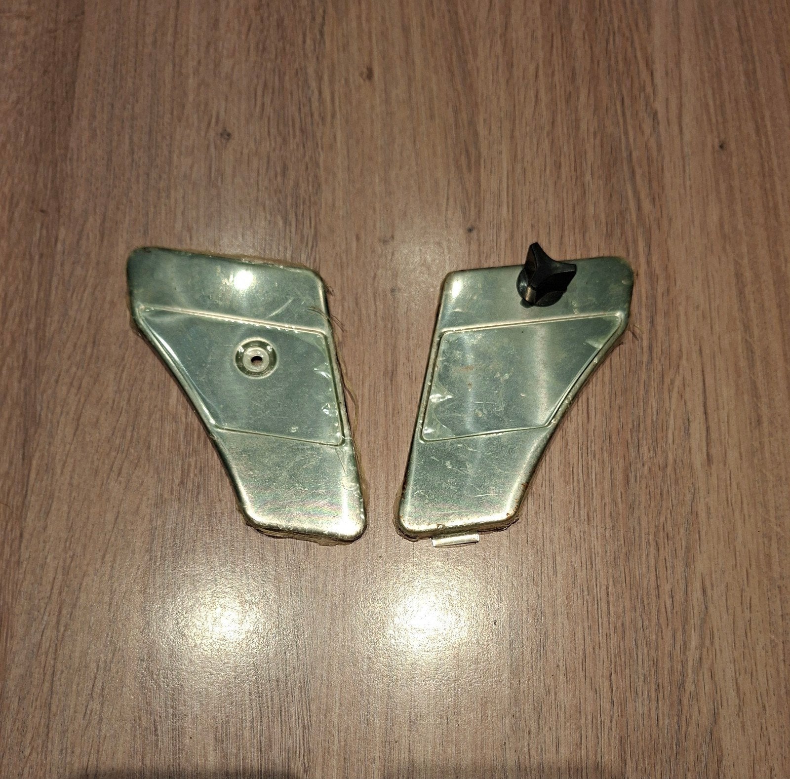 Couvercles latéraux pour boîte à outils Peugeot MVL SP, Enlèvement ou Envoi, Neuf, Capot, Peugeot 103