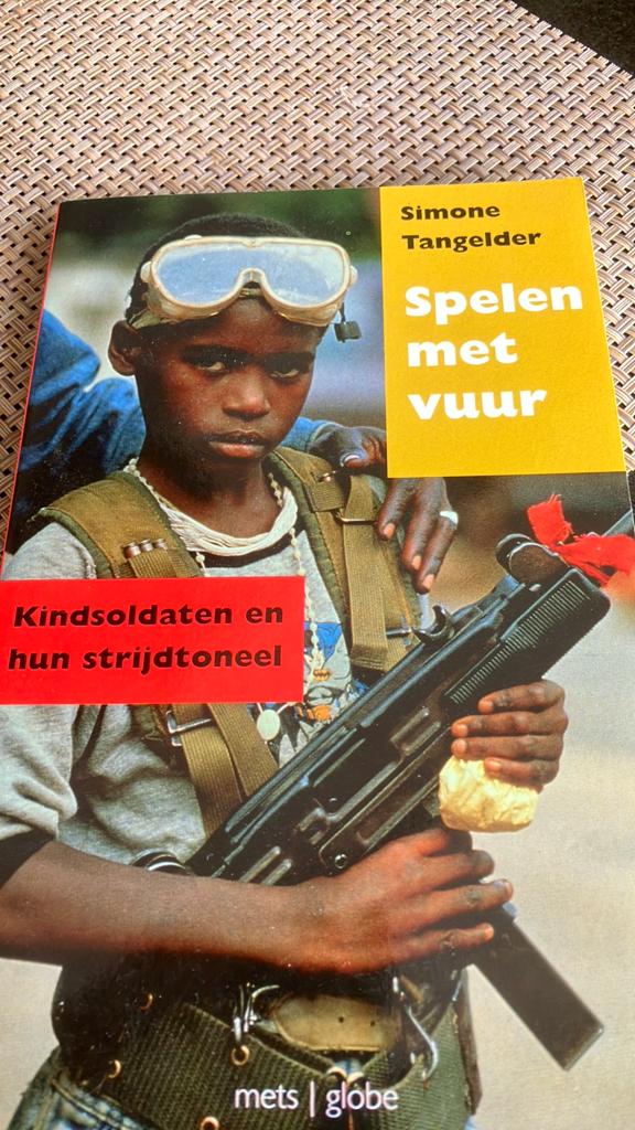 S. Tangelder - Spelen met vuur, Boeken, Oorlog en Militair, Ophalen of Verzenden, S. Tangelder