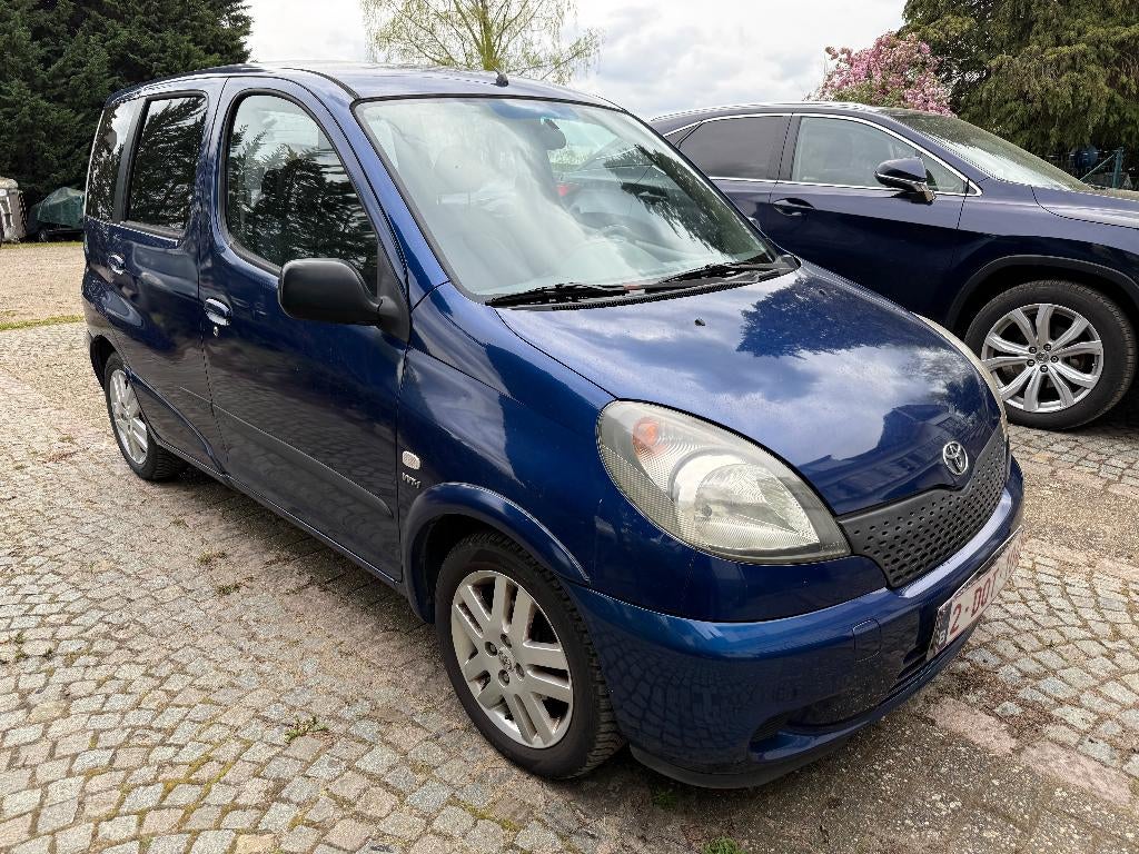 Toyota Yaris 1.3i Verso P2 EURO 4 2001 GEKEURD CAR-PASS, Auto's, Toyota, Voorwielaandrijving, 1299 cc, Elektrische buitenspiegels