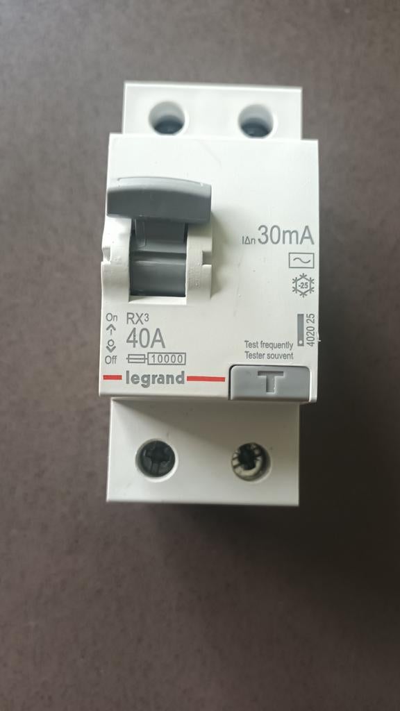 Differentiel 30 mA 40A Legrand, Enlèvement