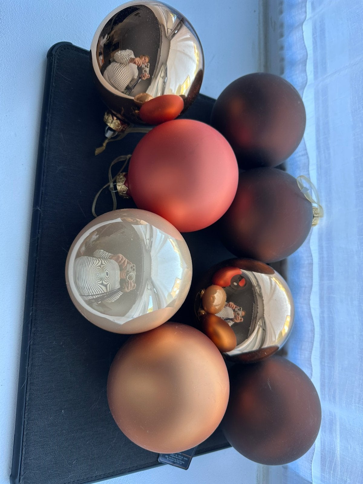 Boules de noel, Enlèvement