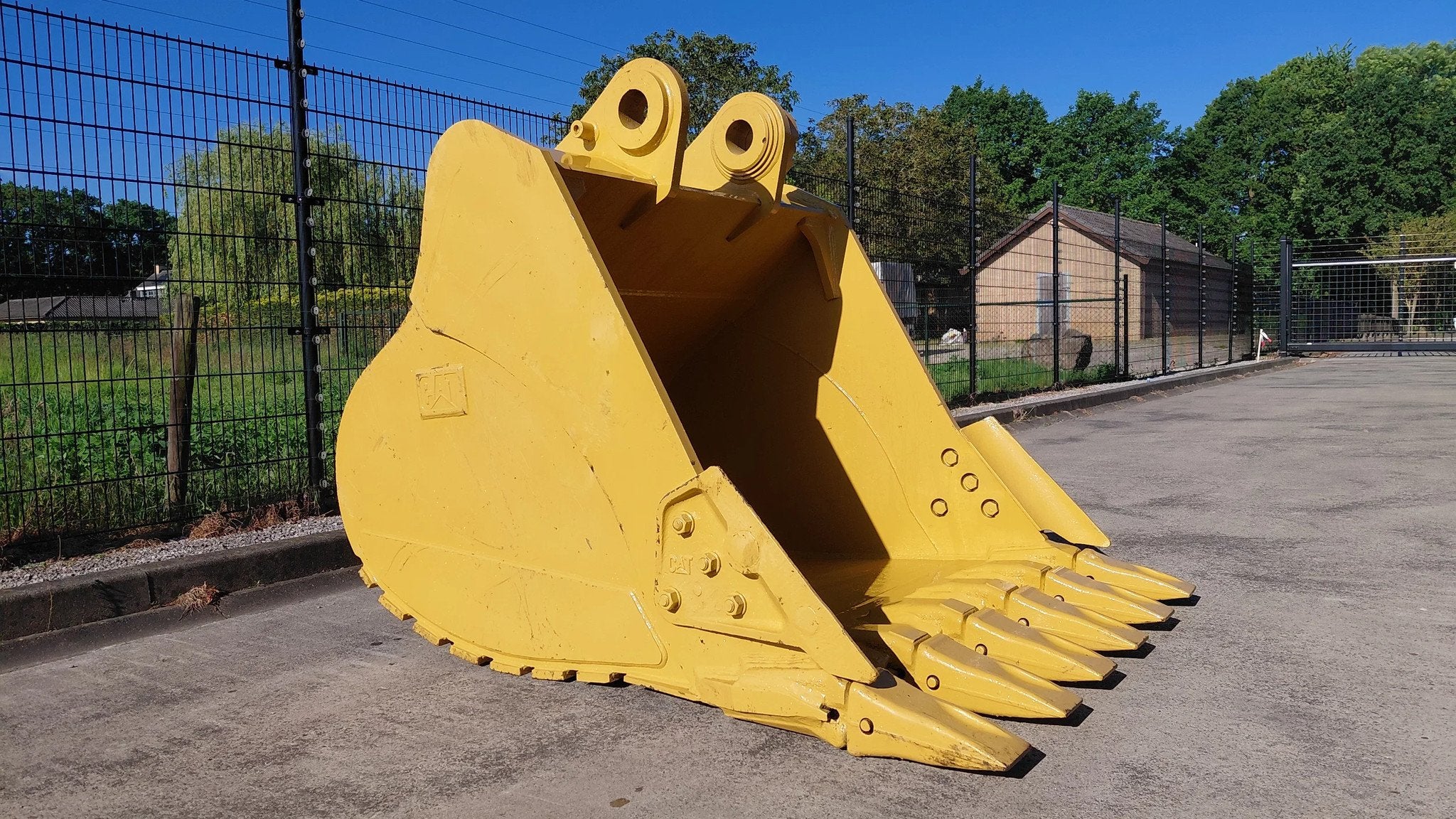 Caterpillar 336 340 bucket / DB link