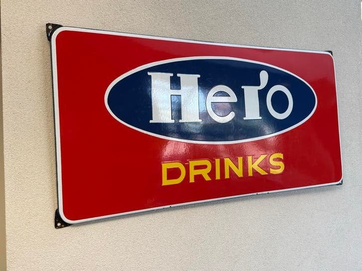 Vintage Hero Drinks Emaille Reclamebord, Antiek en Kunst