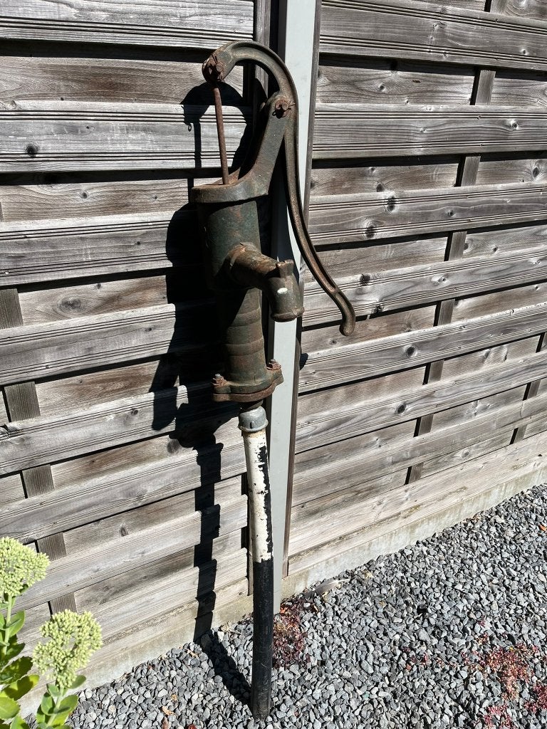 Oude waterpomp - handpomp, Tuin en Terras, Ophalen, Gebruikt, Handmatig, Overige typen