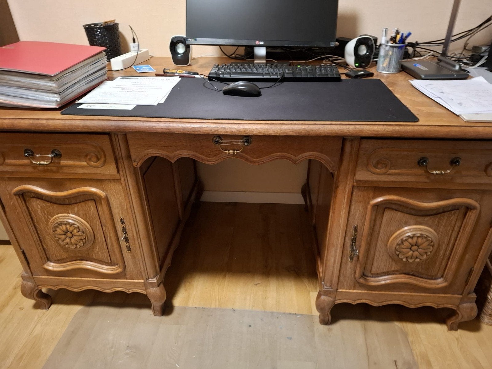 Bureau, Ophalen