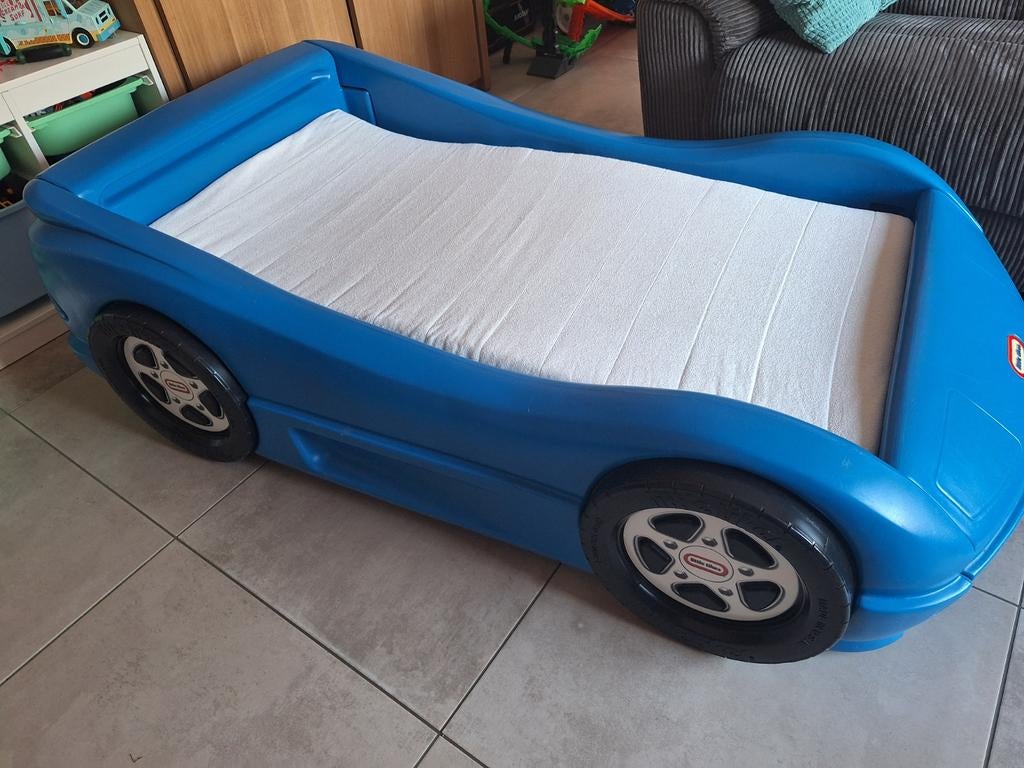 Lit auto Little Tikes avec matelas, Enlèvement, Matelas