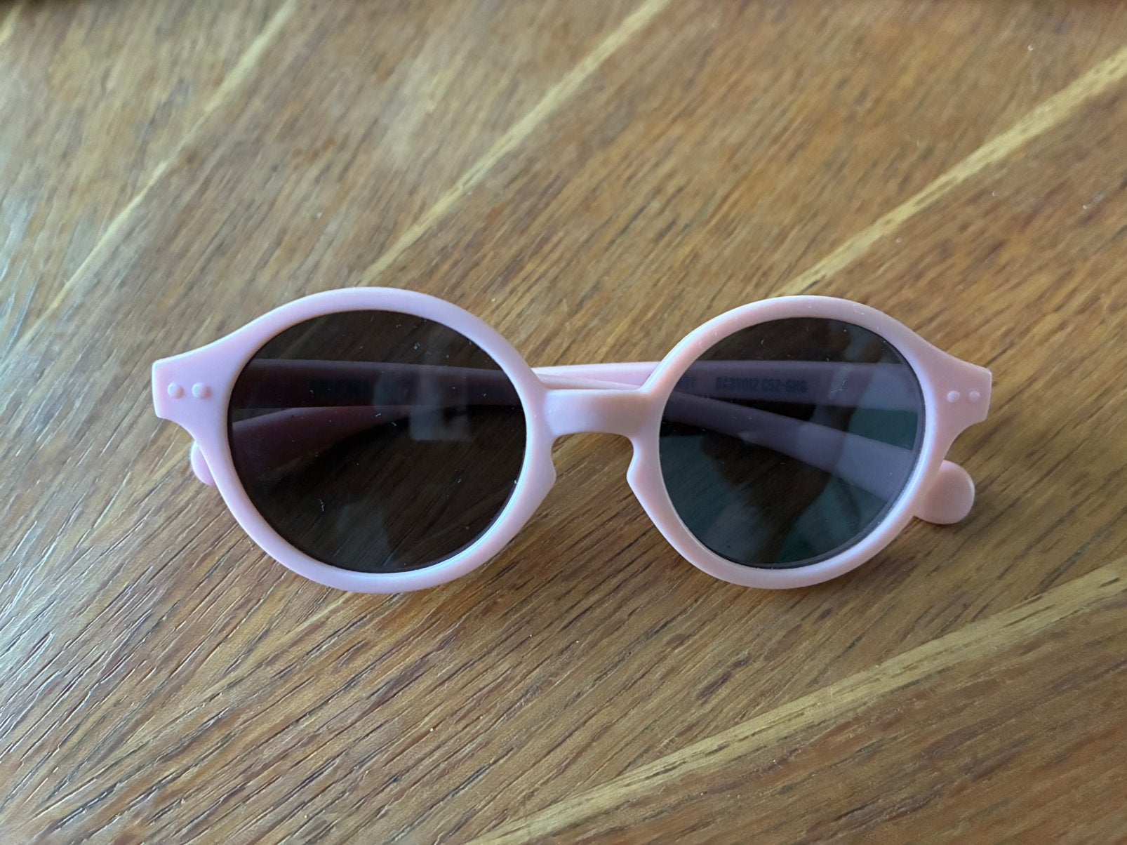 Izipizi Paris baby polarized sunglasses, Enfants & Bébés, Accessoires de mode pour bébé, Enlèvement, Comme neuf