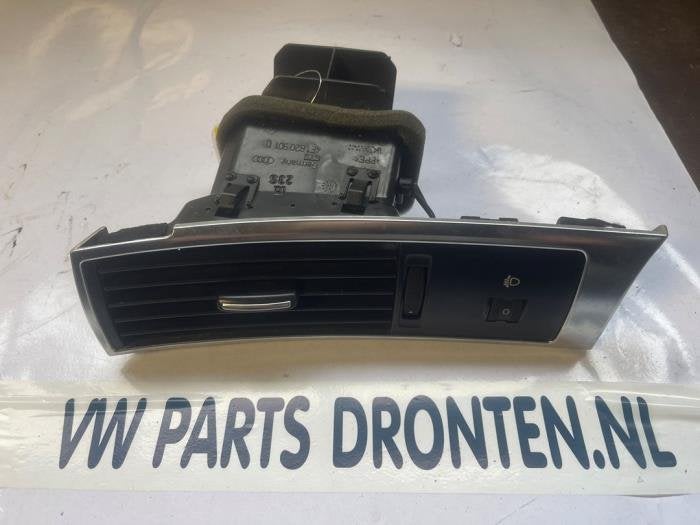 Grille aération tableau de bord d'un Audi A6, -, 3 mois de garantie, Audi, Utilisé