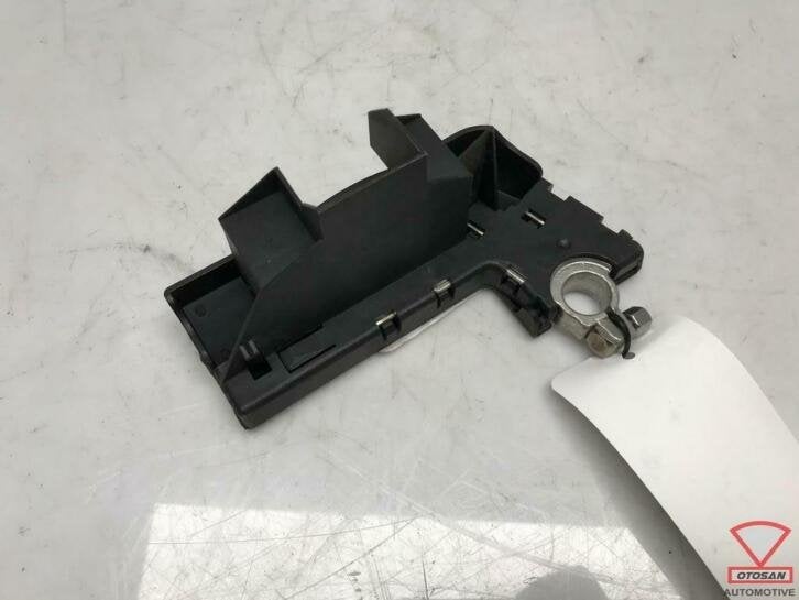 support de relais kle pour borne de batterie audi vw vag 8j0, AUDI AG, Auto-Union-Strasse 1
85045  Ingolstadt, DE, Audi, Utilisé