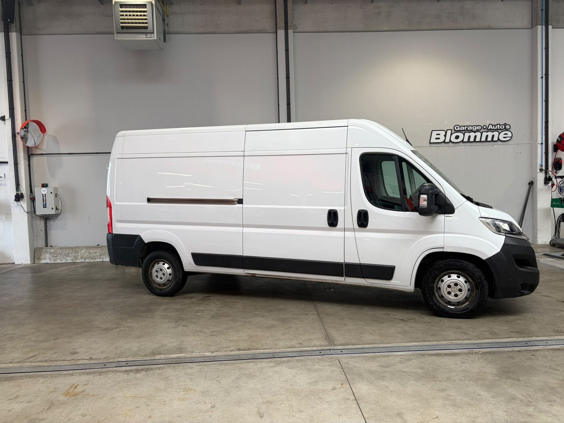 Citroën Jumper 2.2 BlueHDi 165 L3H2 3.5t (bj 2023), Auto's, Voorwielaandrijving, Gebruikt, 165 pk, 4 cilinders