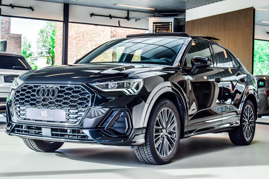 Audi Q3 Sportback 45 TFSIe S-Line Night Edition 02/2022, Auto's, Audi, 245 pk, 0 min, 0 kg, Zwart