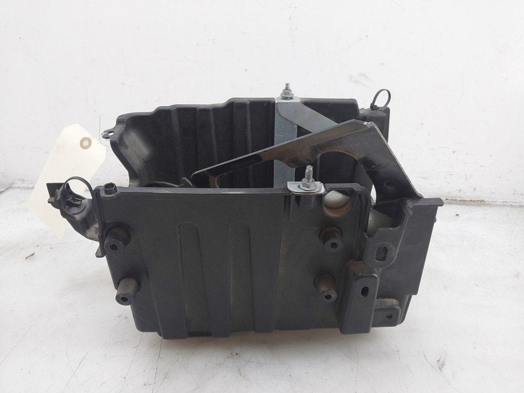 BAC A BATTERIE Ford Puma (01-2019/-) (|L1BB10723BB|), Henry-Ford-Straße  1
50735  Köln, DE, Ford-Werke GmbH, Kunden@ford.com, Ford