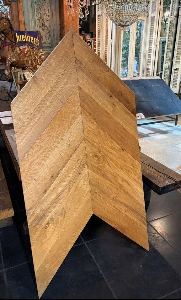 120M2 EICHE CHEVRON HONGAARSE PUNT PARKET KANT & KLAAR, Tuin en Terras, Vijvers, Ophalen